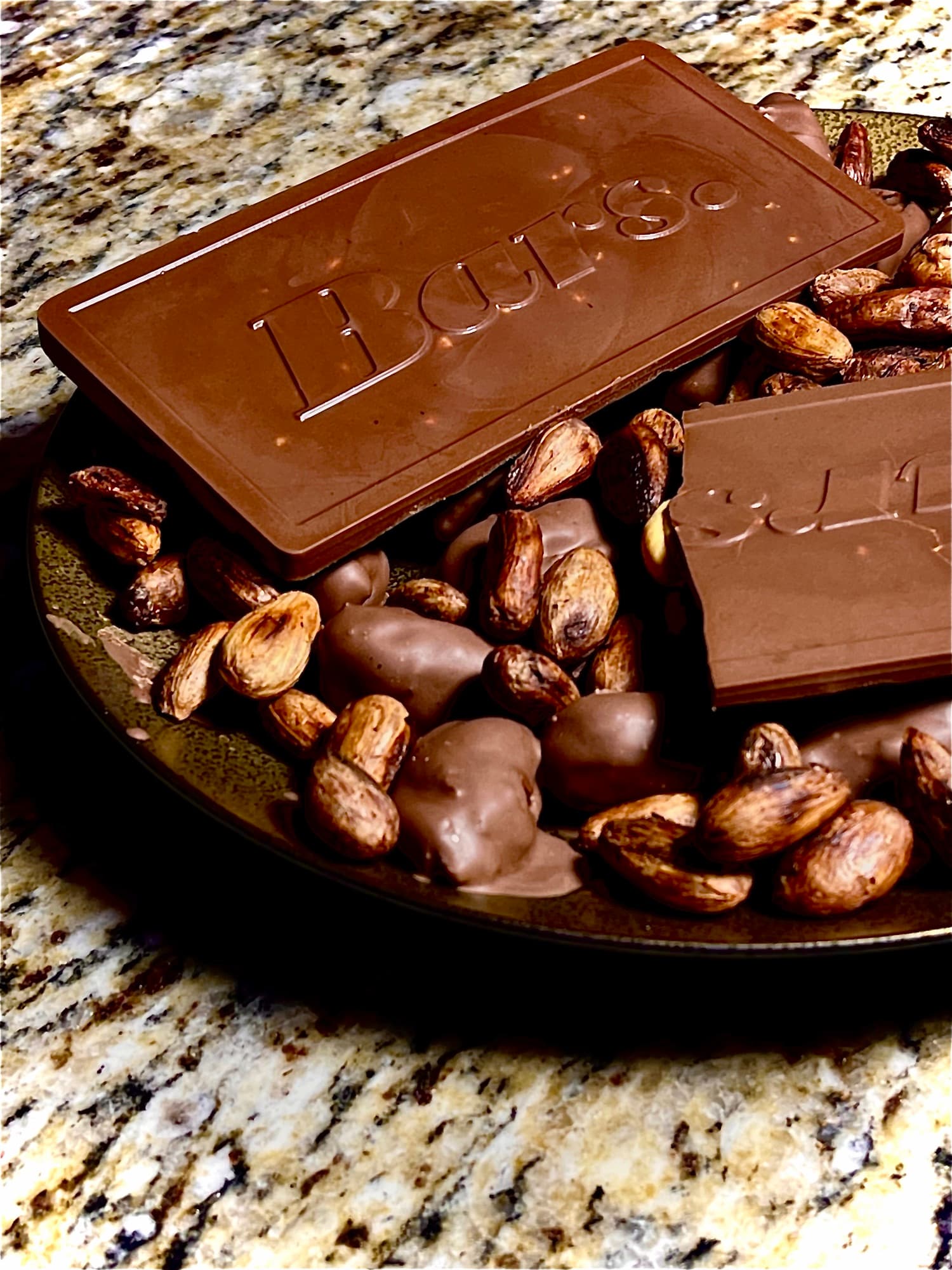 Detalle de Bars. y almendras de cacao FEAR 5